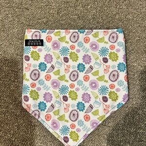 Skida Floral Print neck warmer